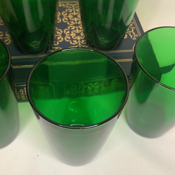Vintage deep emerald green stacking drinking glasses - Picture 3 of 8